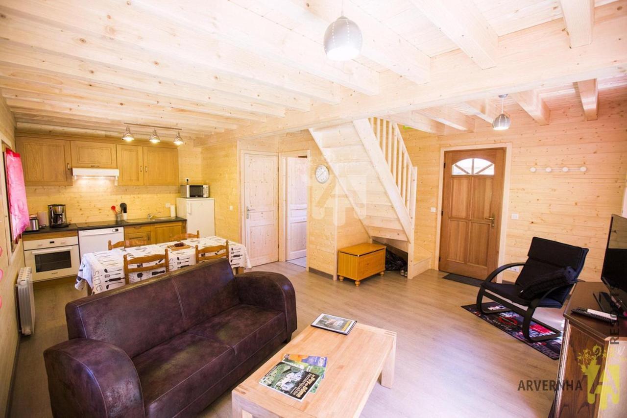Chalet Des Noisettes Murol Kültér fotó