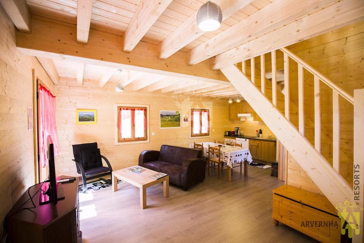 Chalet Des Noisettes Murol Kültér fotó